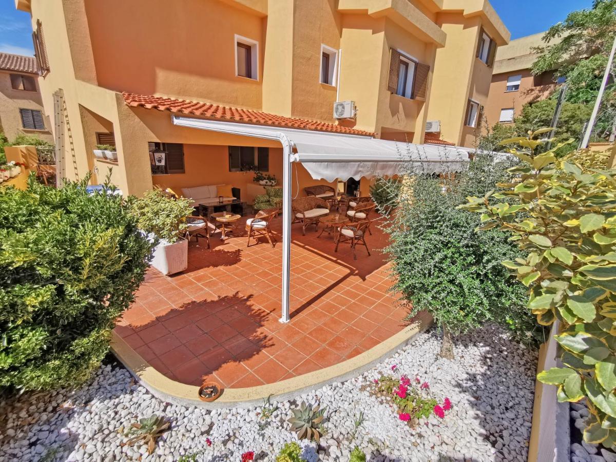 Hotel Del Porto Палау Екстериор снимка
